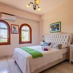 Elena's House * Nea Iraklitsa