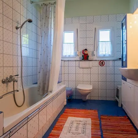 Elena's House *